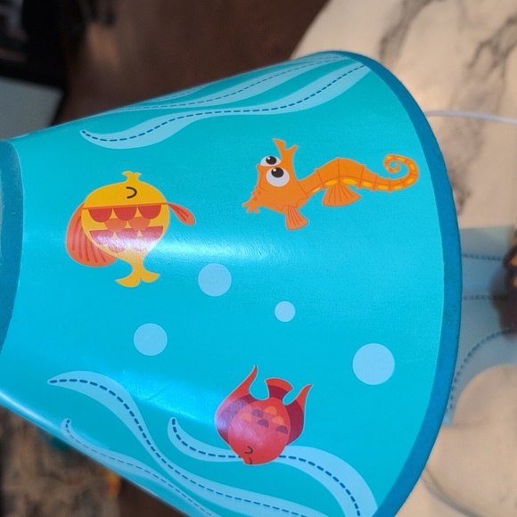 Finding Nemo Lamp - Picture 4 of 5